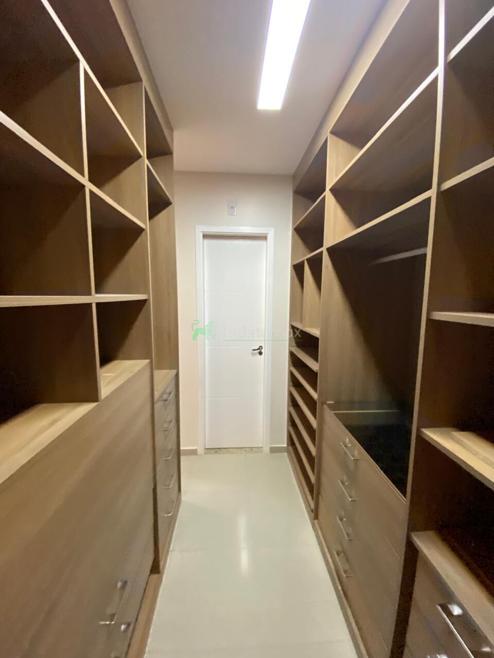 Apartamento para alugar com 2 quartos, 96m² - Foto 24