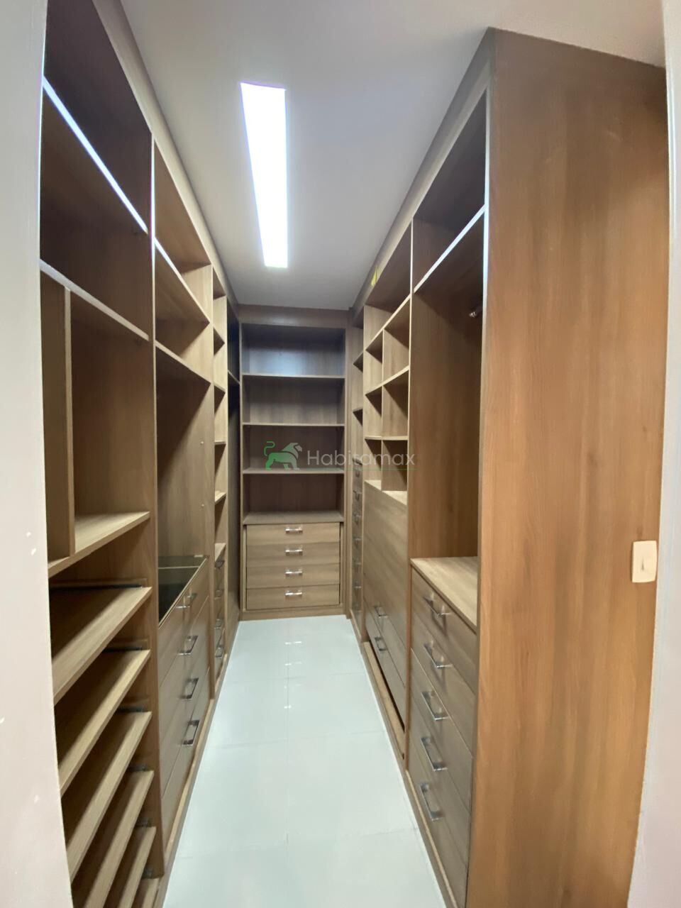 Apartamento para alugar com 2 quartos, 96m² - Foto 22
