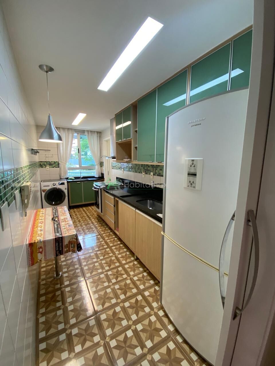 Apartamento para alugar com 2 quartos, 96m² - Foto 6