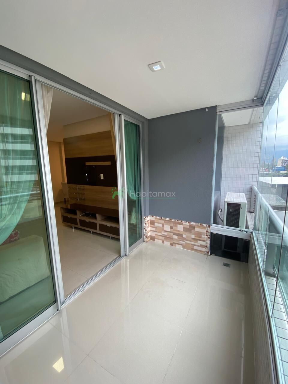 Apartamento para alugar com 2 quartos, 96m² - Foto 10
