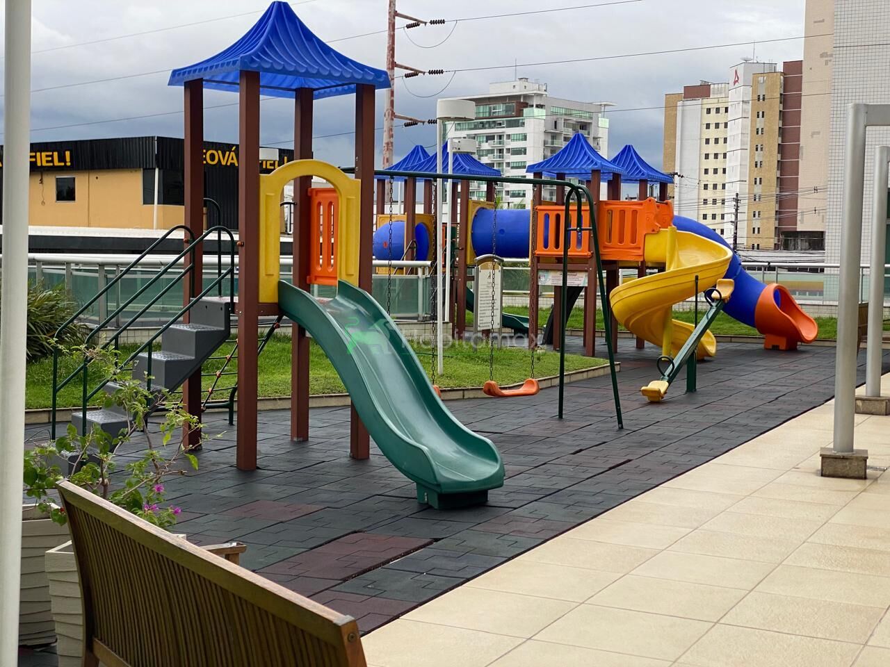 Apartamento para alugar com 2 quartos, 96m² - Foto 28