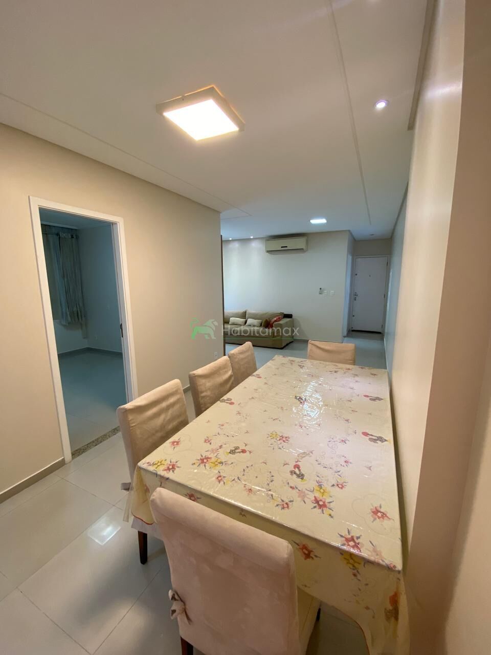 Apartamento para alugar com 2 quartos, 96m² - Foto 13