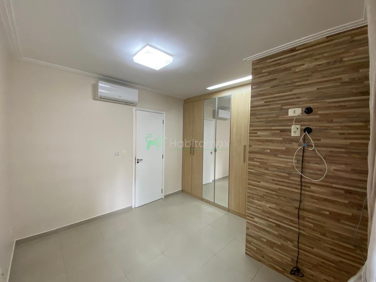 Apartamento para alugar com 2 quartos, 96m² - Foto 15