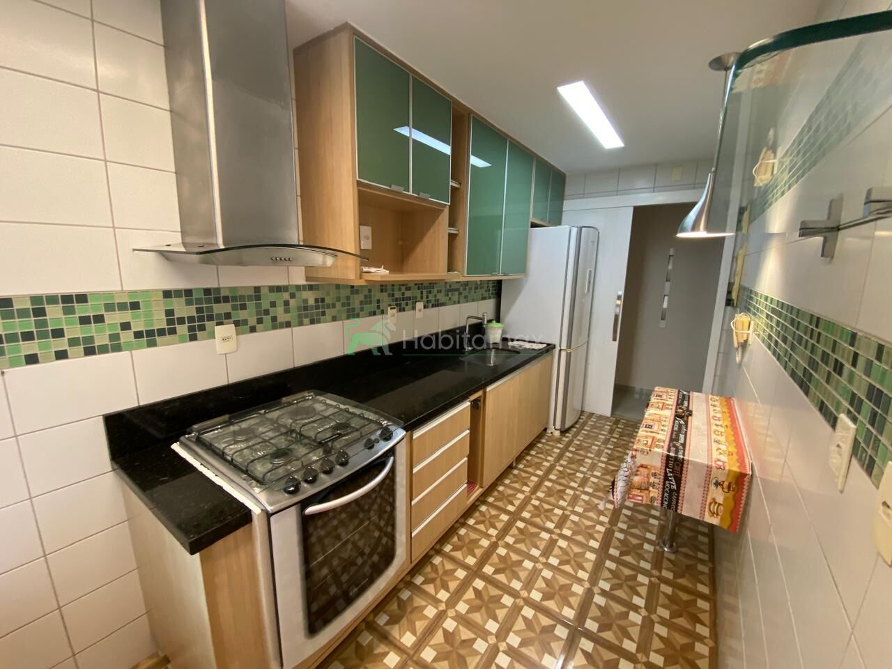 Apartamento para alugar com 2 quartos, 96m² - Foto 5