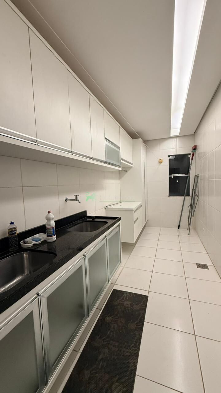 Casa, 4 quartos, 450 m² - Foto 1