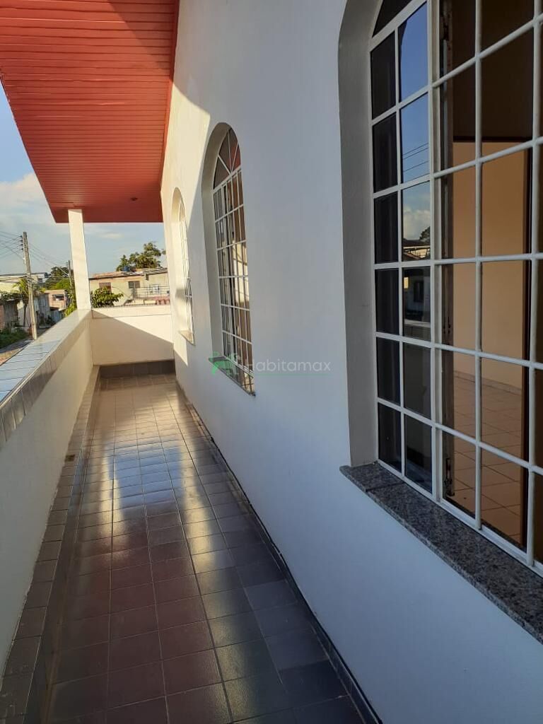 Casa à venda com 5 quartos, 230m² - Foto 19