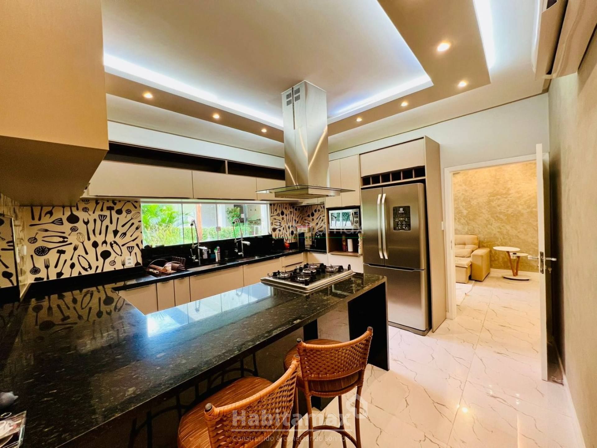 Casa à venda com 5 quartos, 700m² - Foto 25