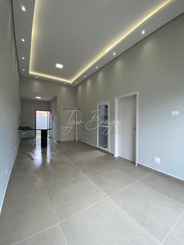 Casa à venda com 2 quartos, 65m² - Foto 1