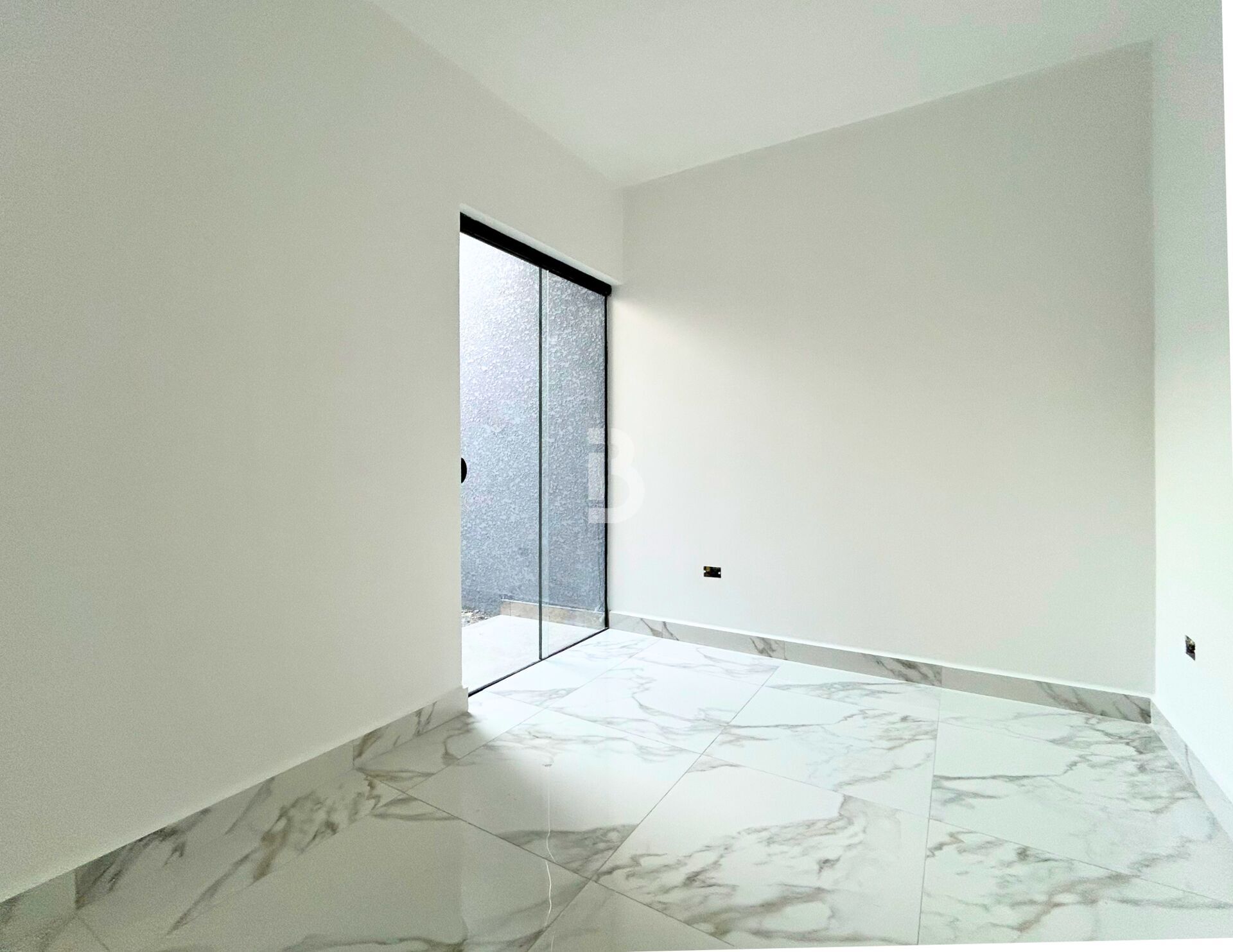 Casa à venda com 3 quartos, 72m² - Foto 2