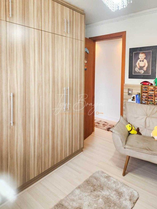 Casa à venda com 3 quartos, 250m² - Foto 8