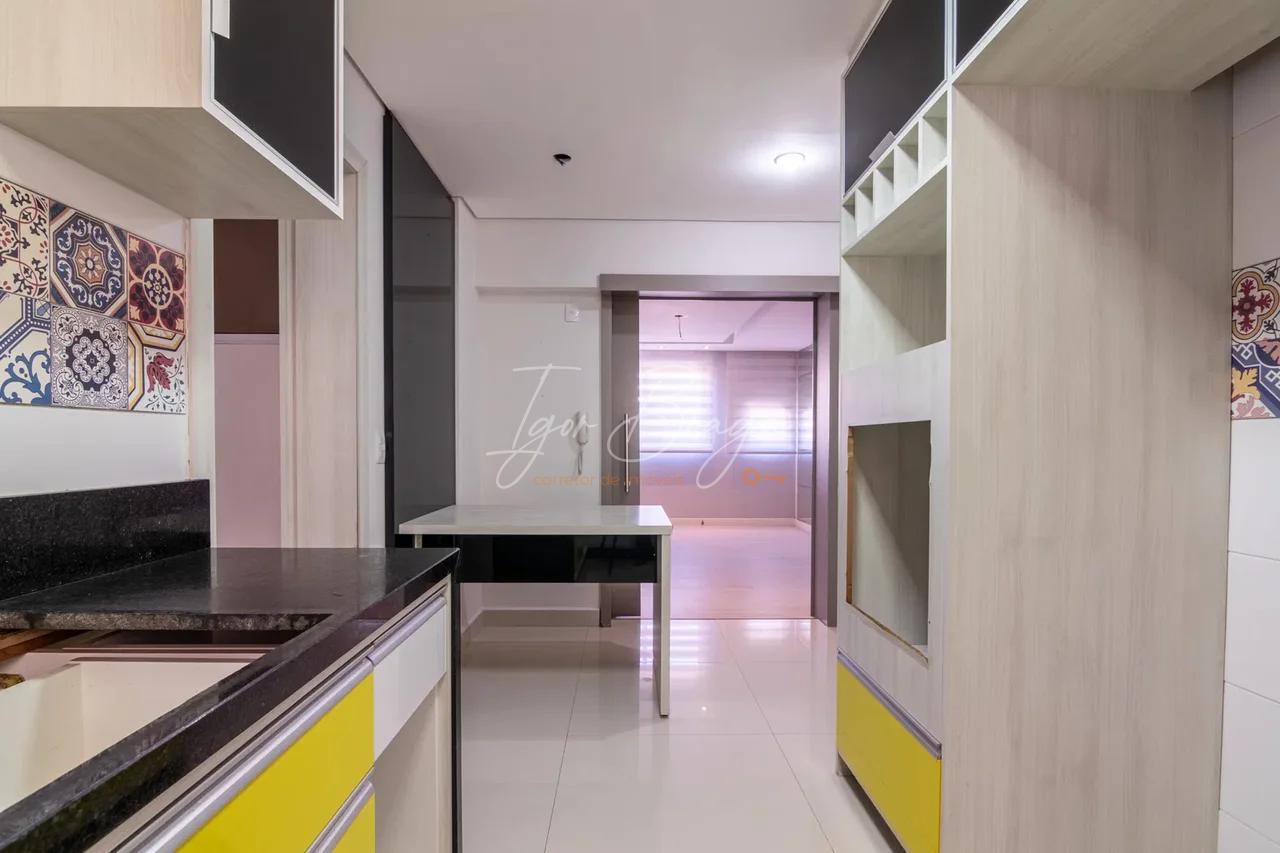 Apartamento à venda com 3 quartos, 122m² - Foto 9