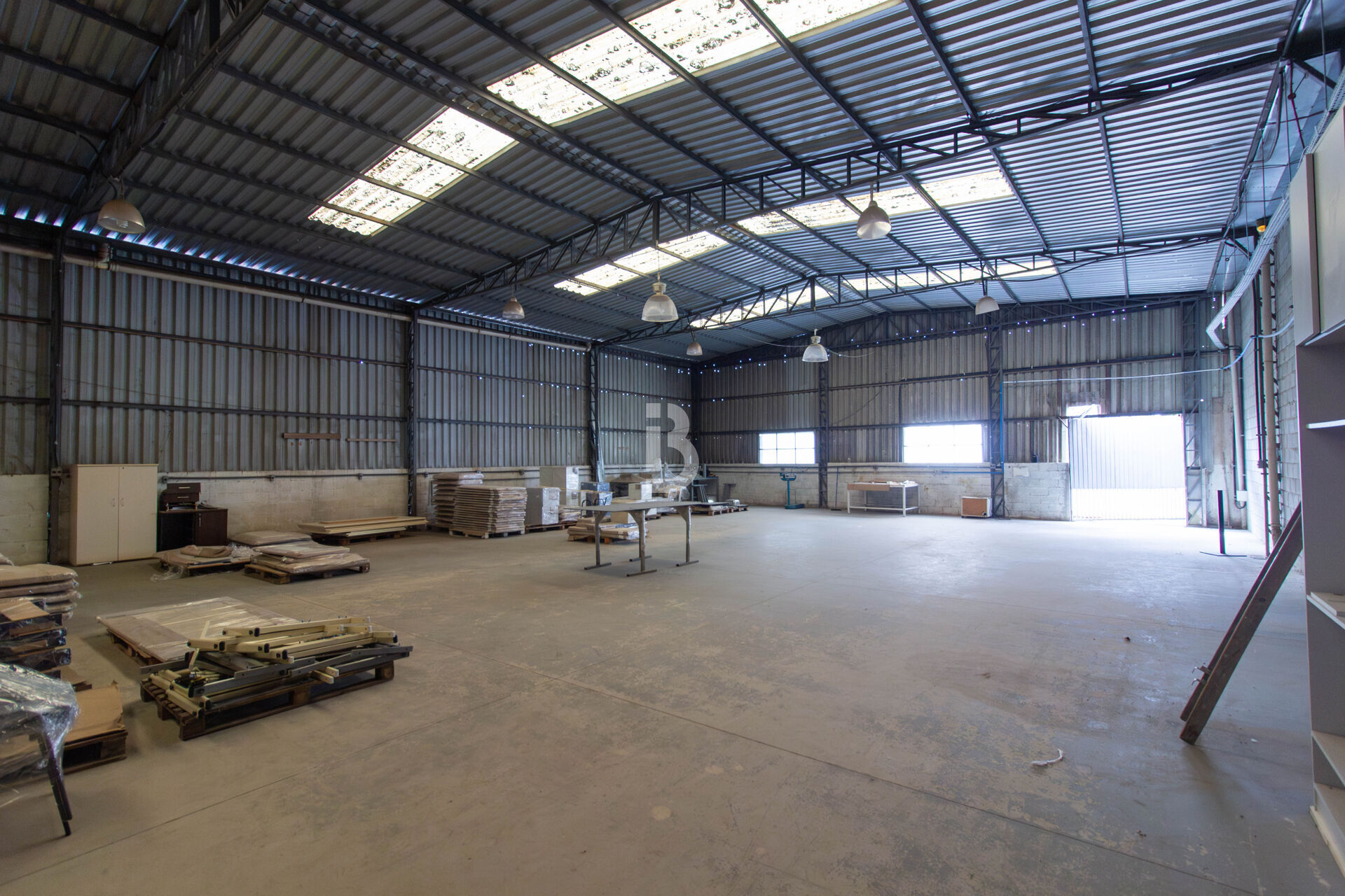 Depósito-Galpão-Armazém à venda, 800m² - Foto 8