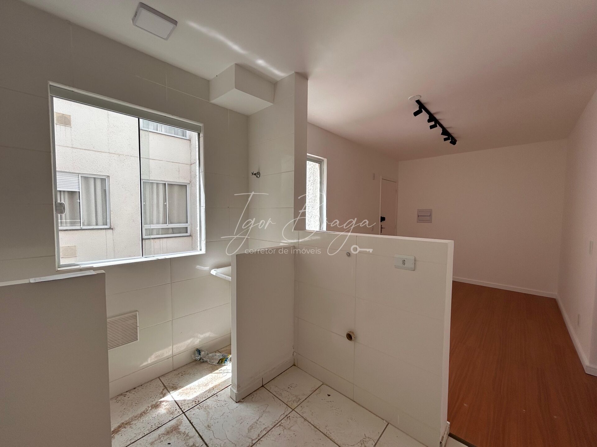 Apartamento à venda com 2 quartos, 40m² - Foto 3