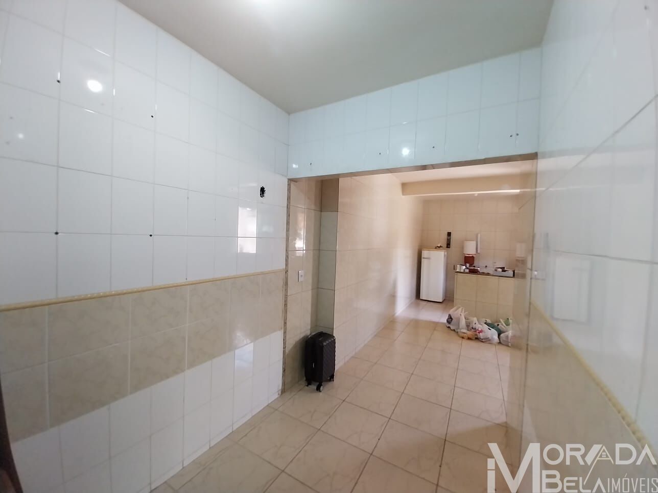 Casa à venda com 4 quartos, 120m² - Foto 11