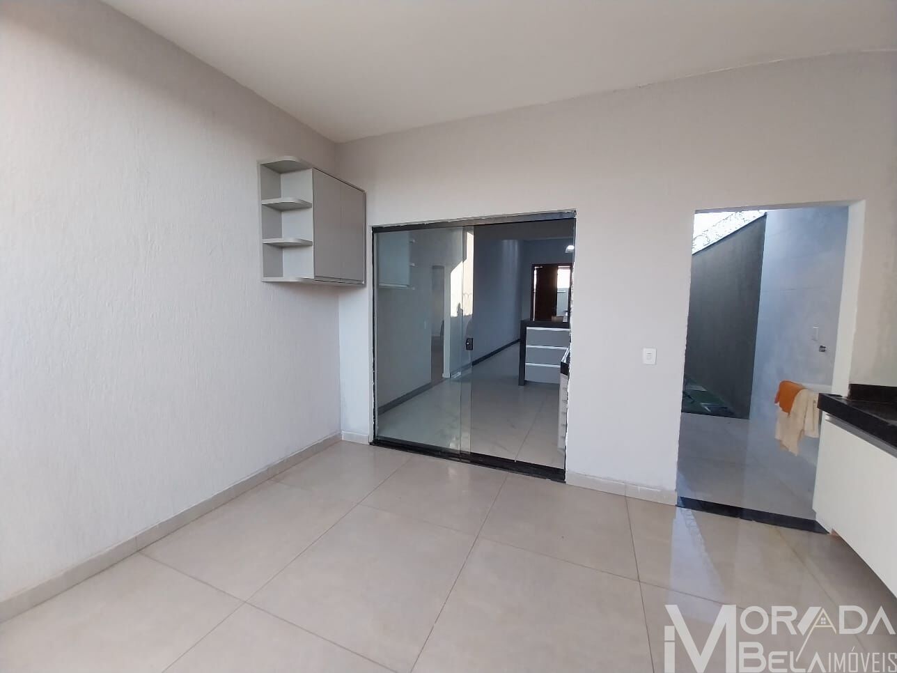 Casa à venda com 3 quartos, 140m² - Foto 2