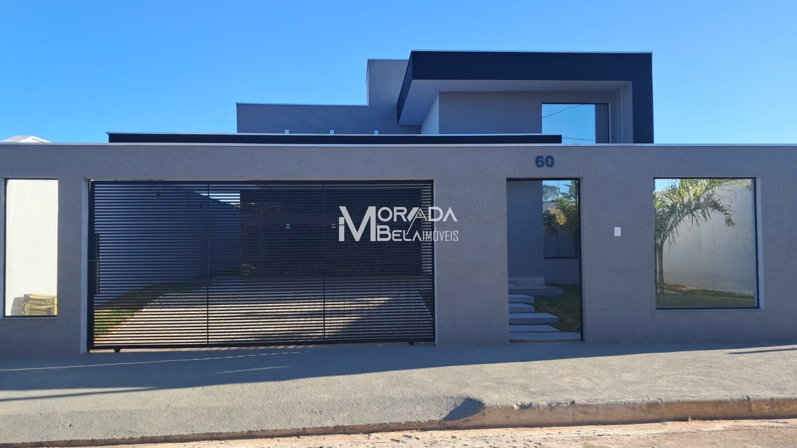 Casa à venda com 3 quartos, 170m² - Foto 1