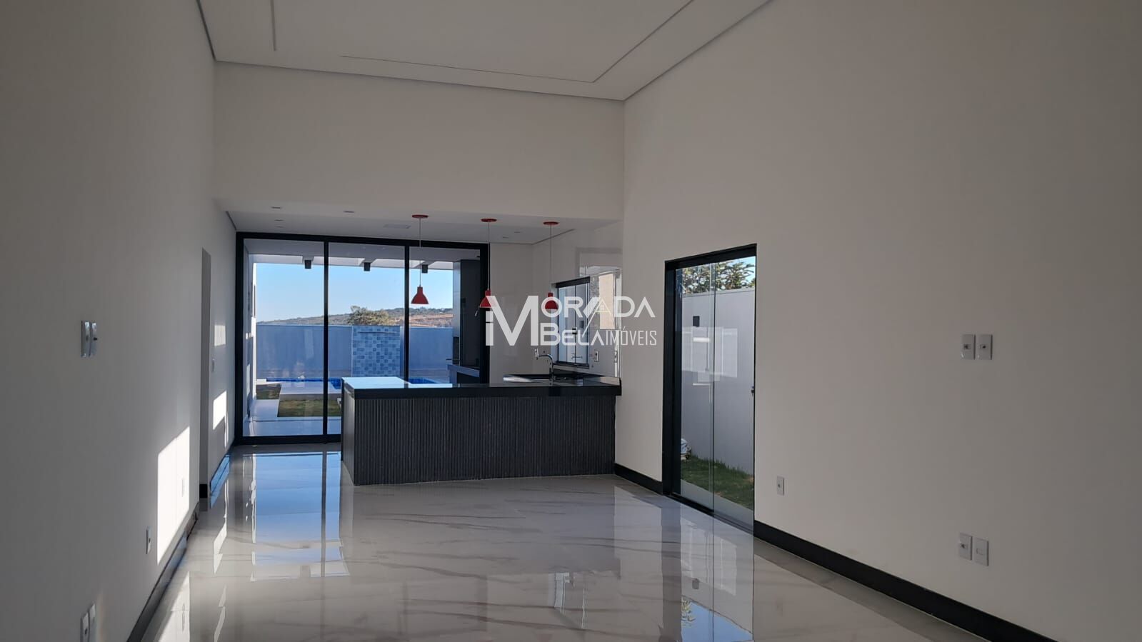 Casa à venda com 3 quartos, 170m² - Foto 4