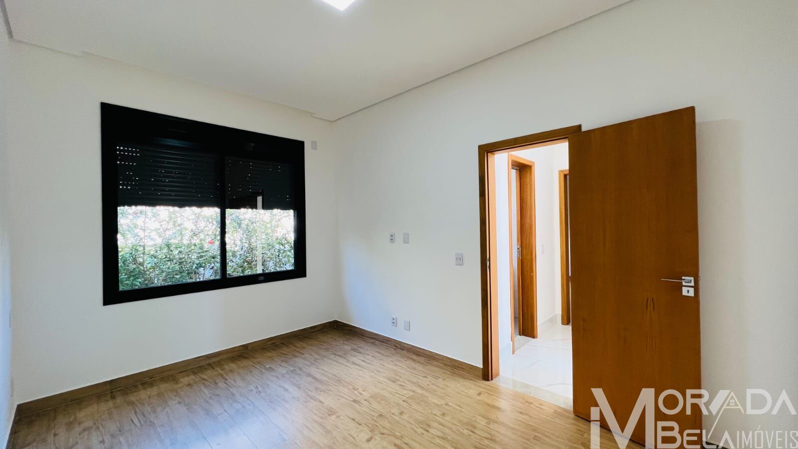 Casa à venda com 4 quartos, 260m² - Foto 11