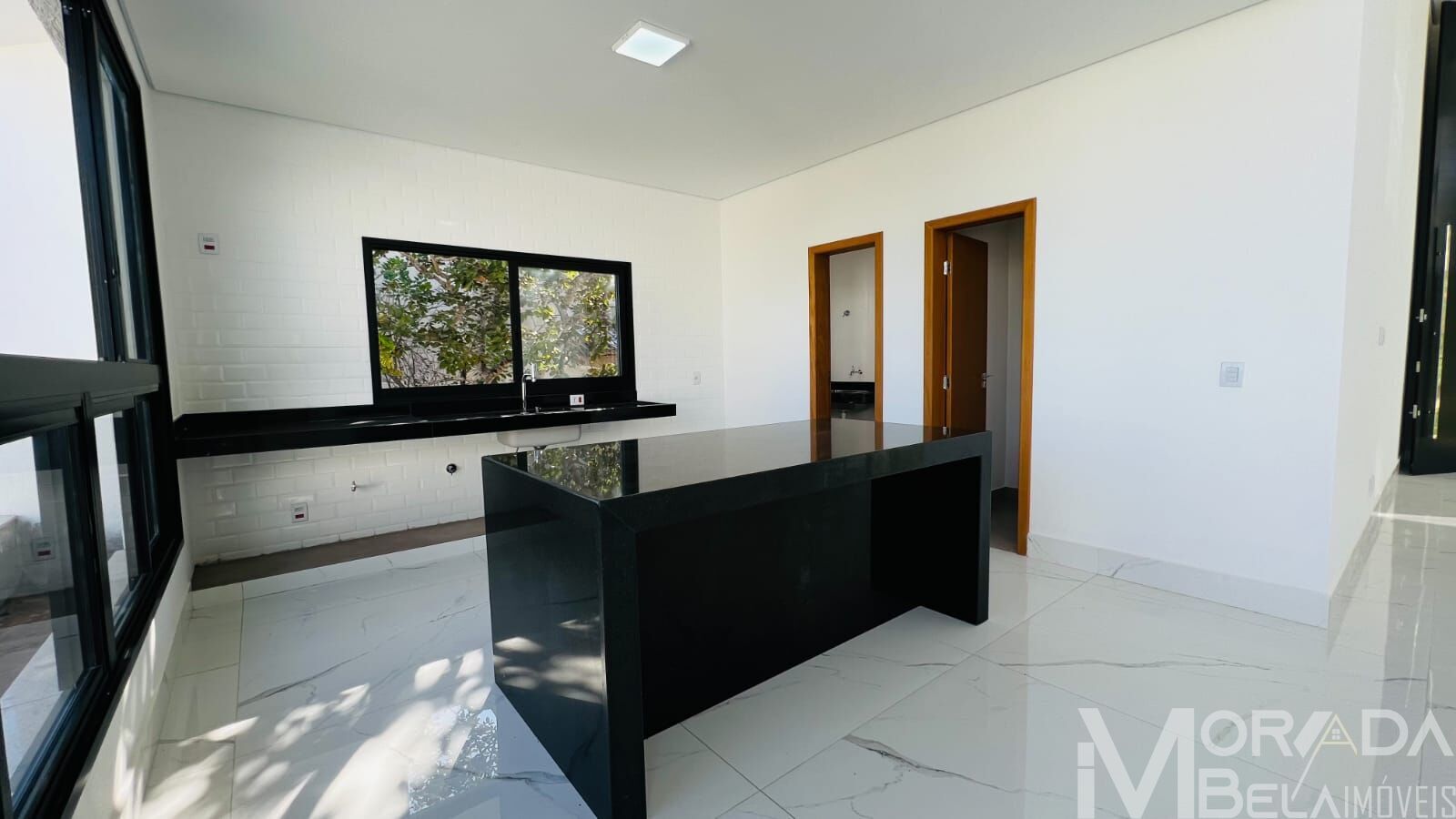 Casa à venda com 4 quartos, 260m² - Foto 10