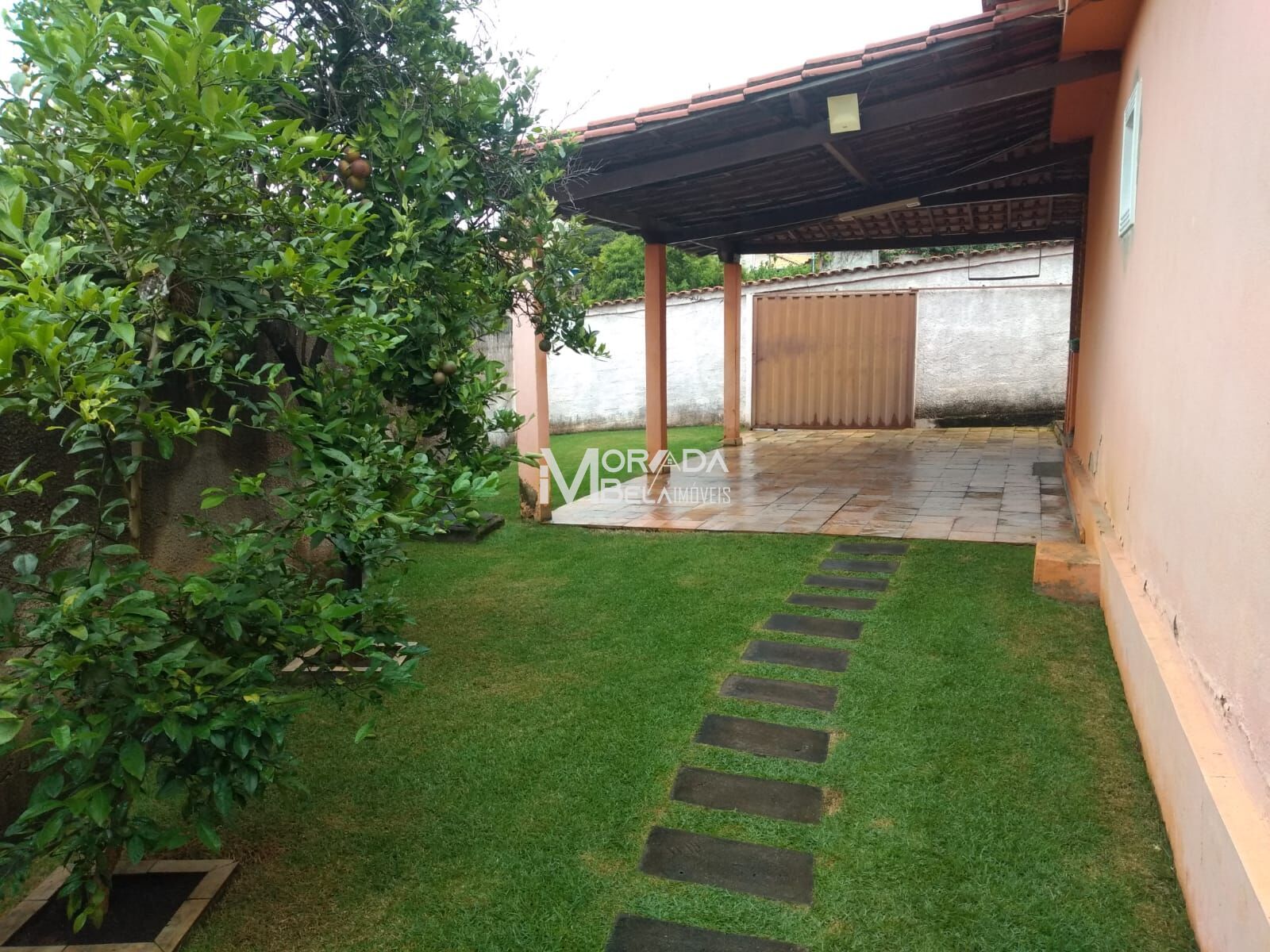 Casa à venda com 3 quartos, 178m² - Foto 2