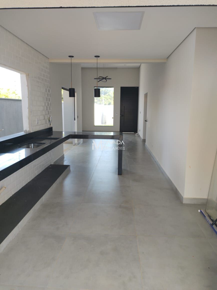 Casa, 4 quartos, 258 m² - Foto 3