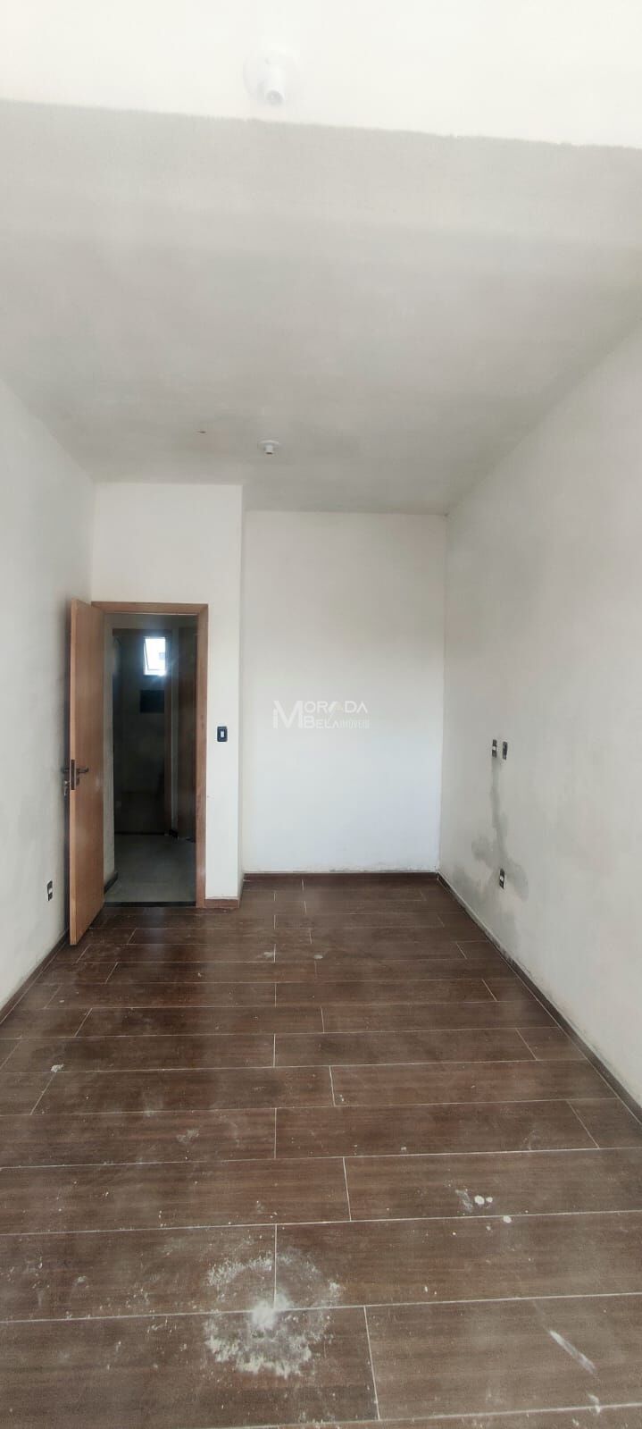 Casa à venda com 2 quartos, 80m² - Foto 3