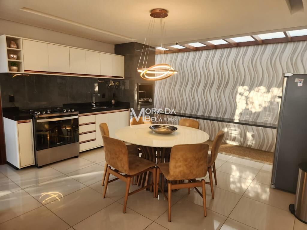 Casa à venda com 3 quartos, 157m² - Foto 3