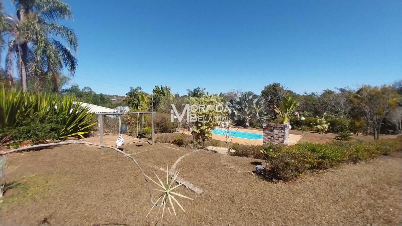 Chácara para alugar com 4 quartos, 2000m² - Foto 1