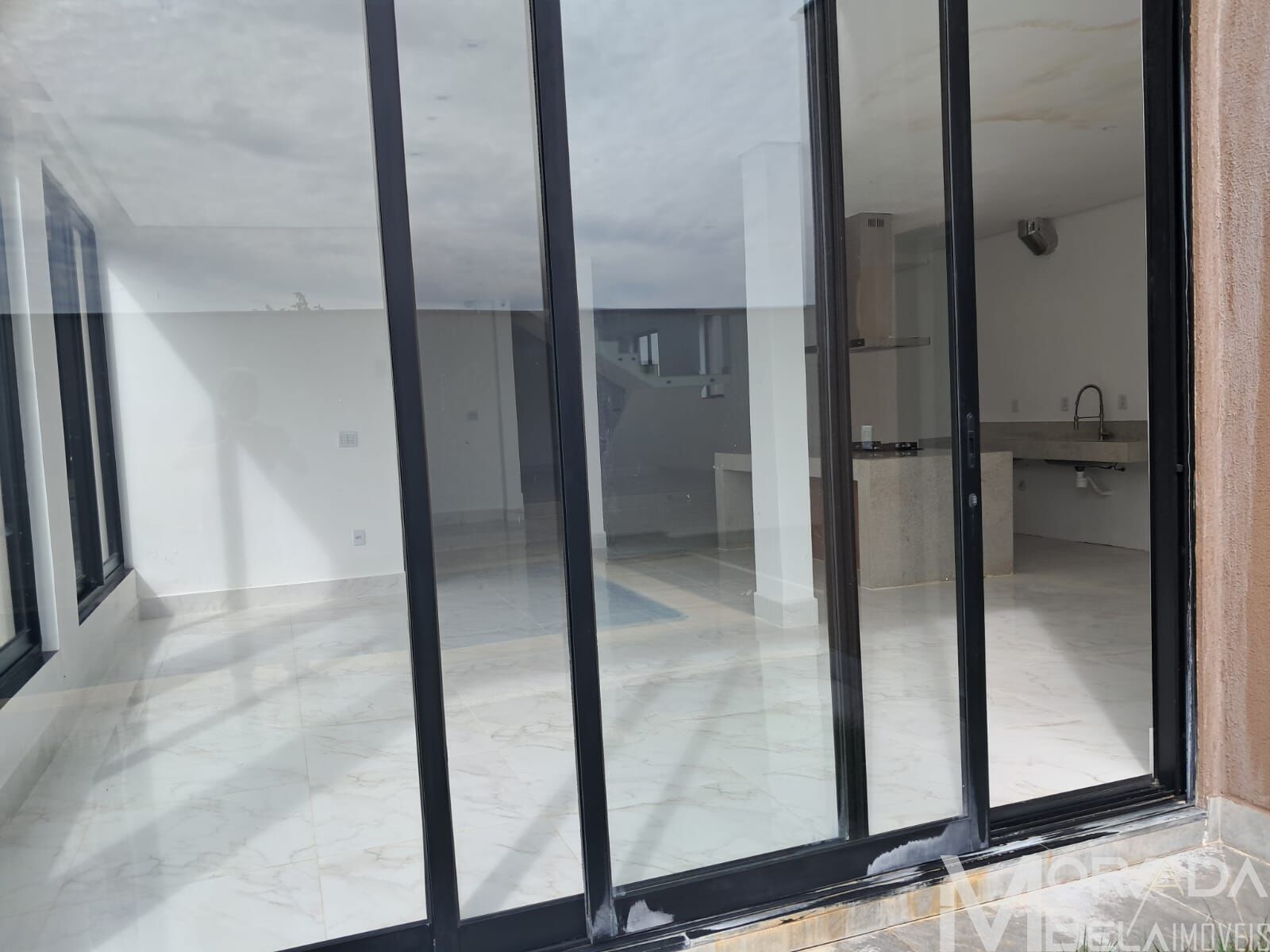 Casa à venda com 4 quartos, 360m² - Foto 14