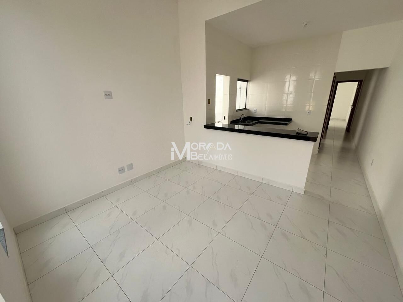 Casa à venda com 2 quartos, 180m² - Foto 2
