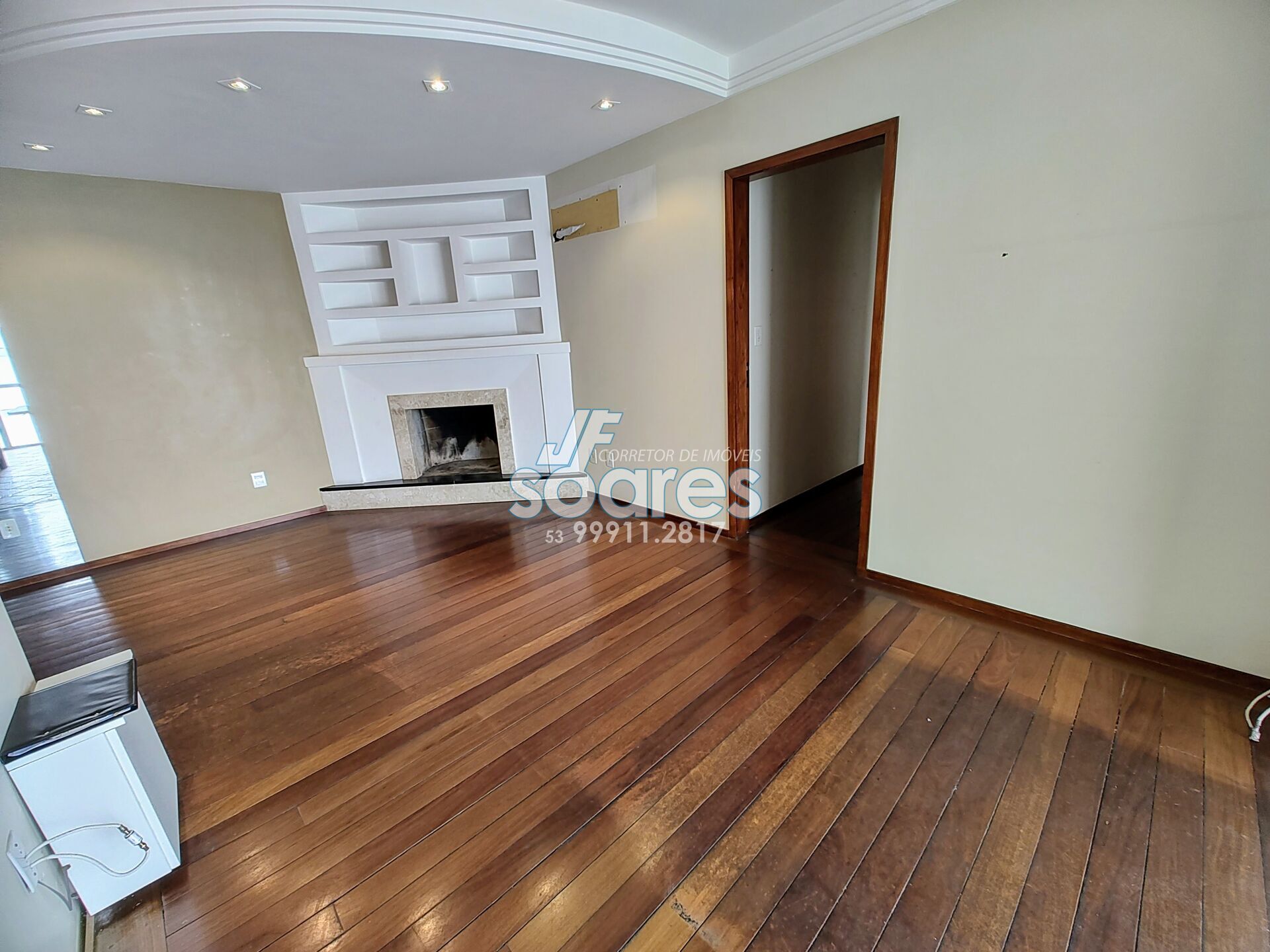 Apartamento à venda com 3 quartos, 110m² - Foto 2