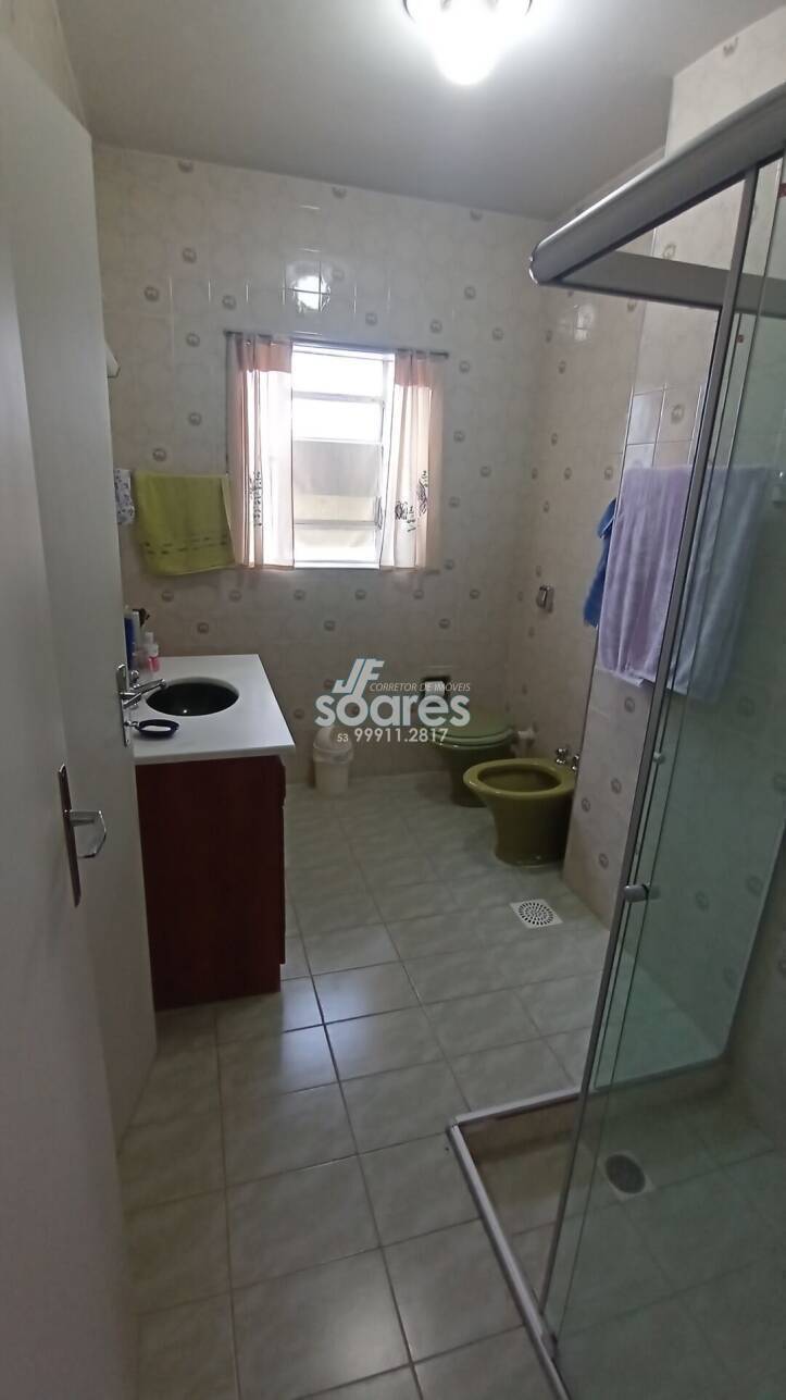 Casa à venda com 4 quartos, 215m² - Foto 11