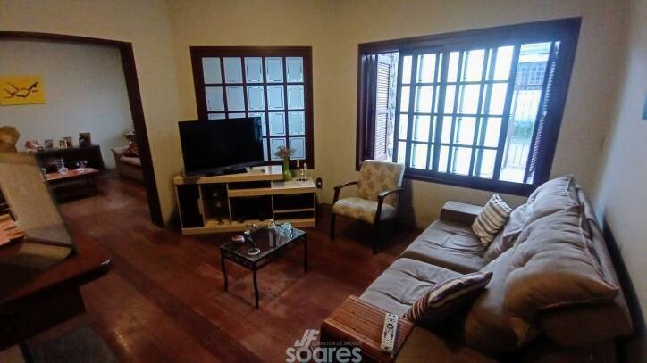 Sobrado à venda com 5 quartos, 304m² - Foto 2