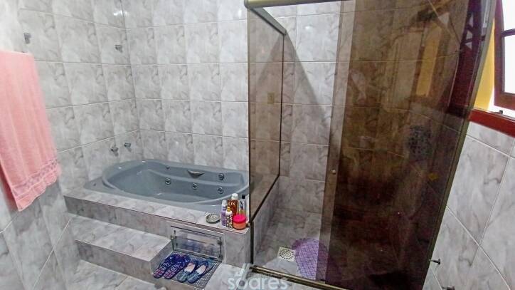 Sobrado à venda com 5 quartos, 304m² - Foto 17