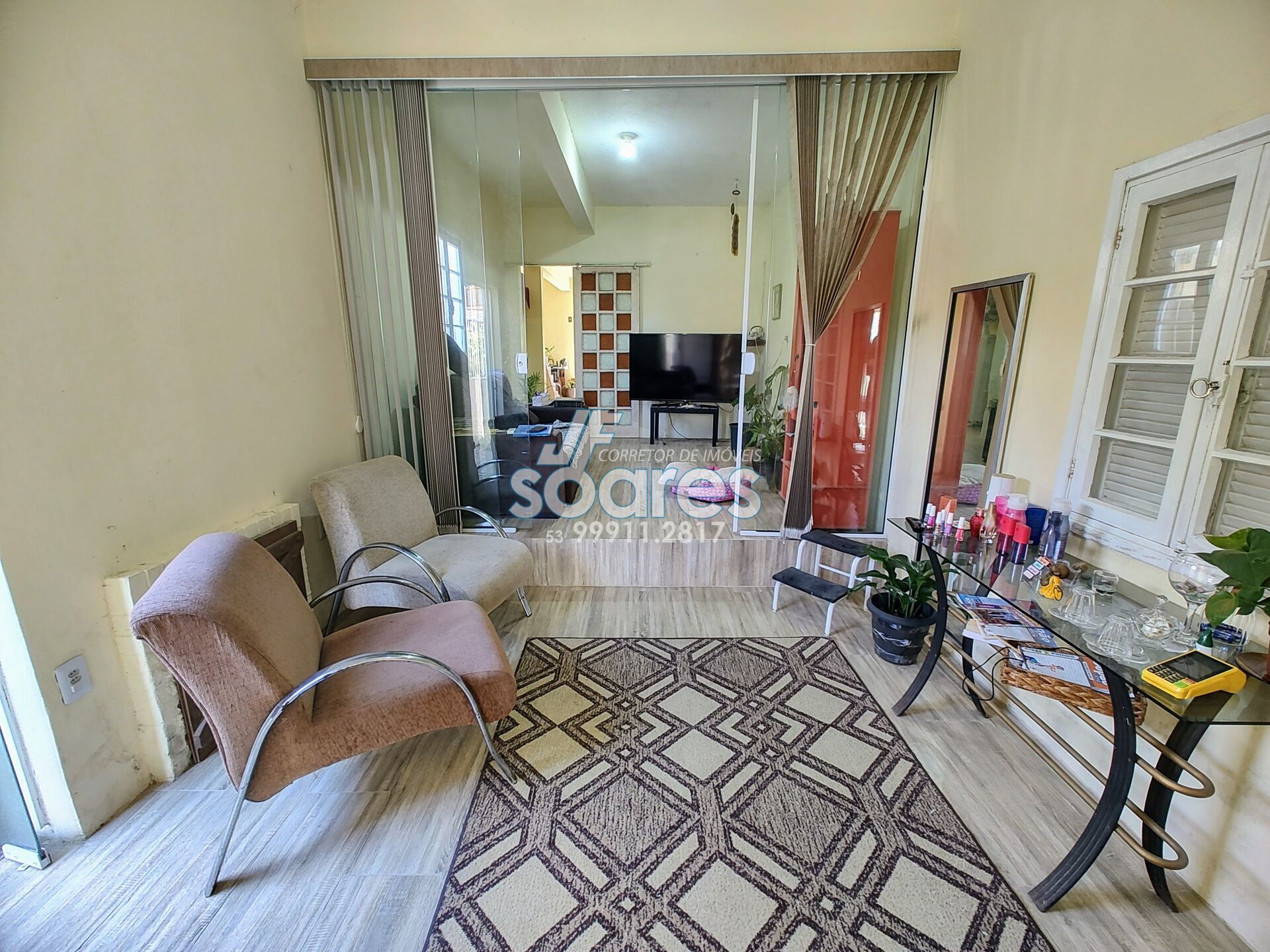 Sobrado à venda com 3 quartos, 182m² - Foto 1