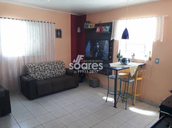 Casa à venda com 2 quartos, 104m² - Foto 1