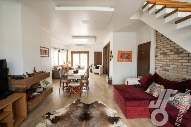 Sobrado, 5 quartos, 390 m² - Foto 1