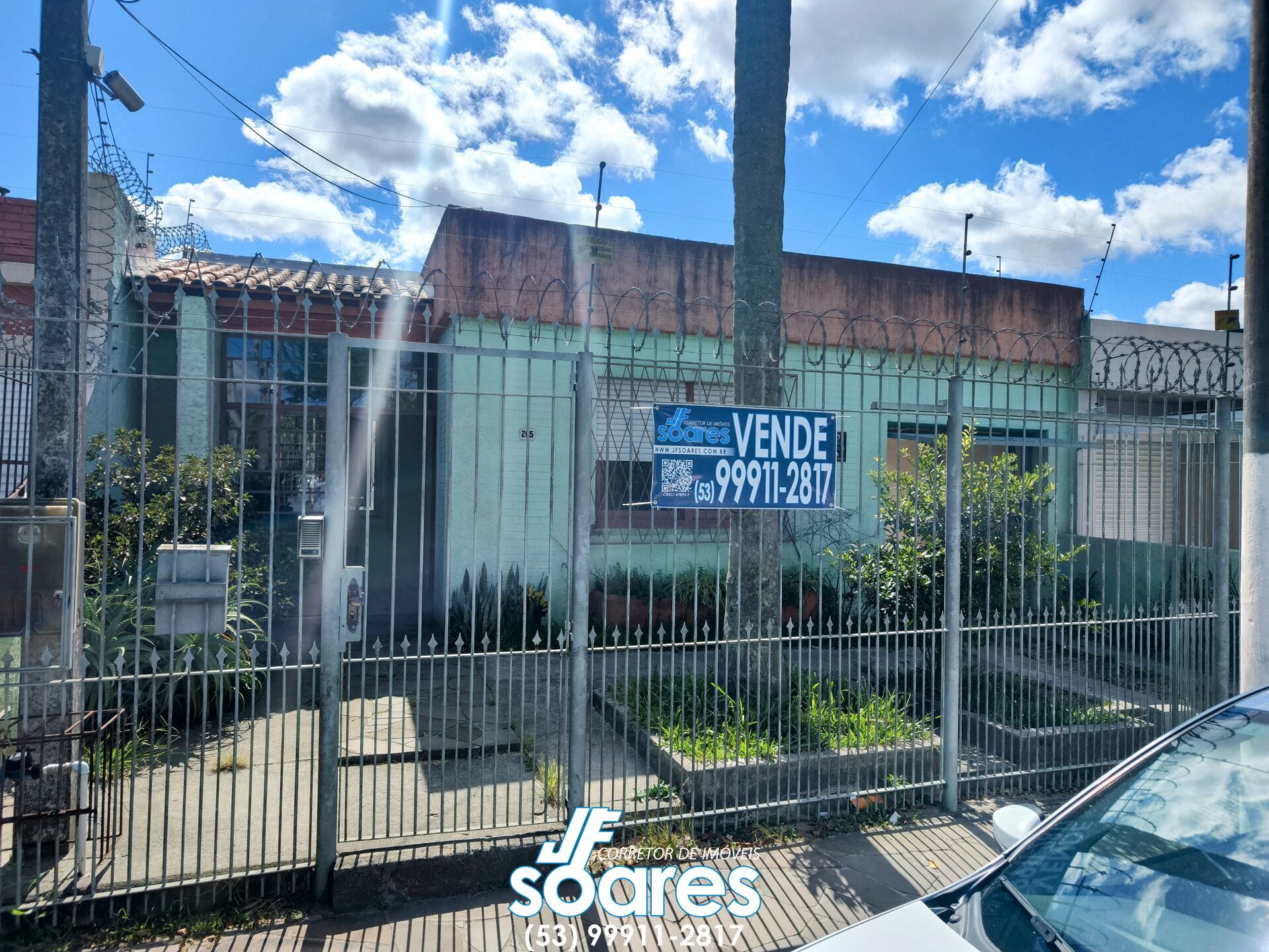 Casa para alugar com 3 quartos, 175m² - Foto 1