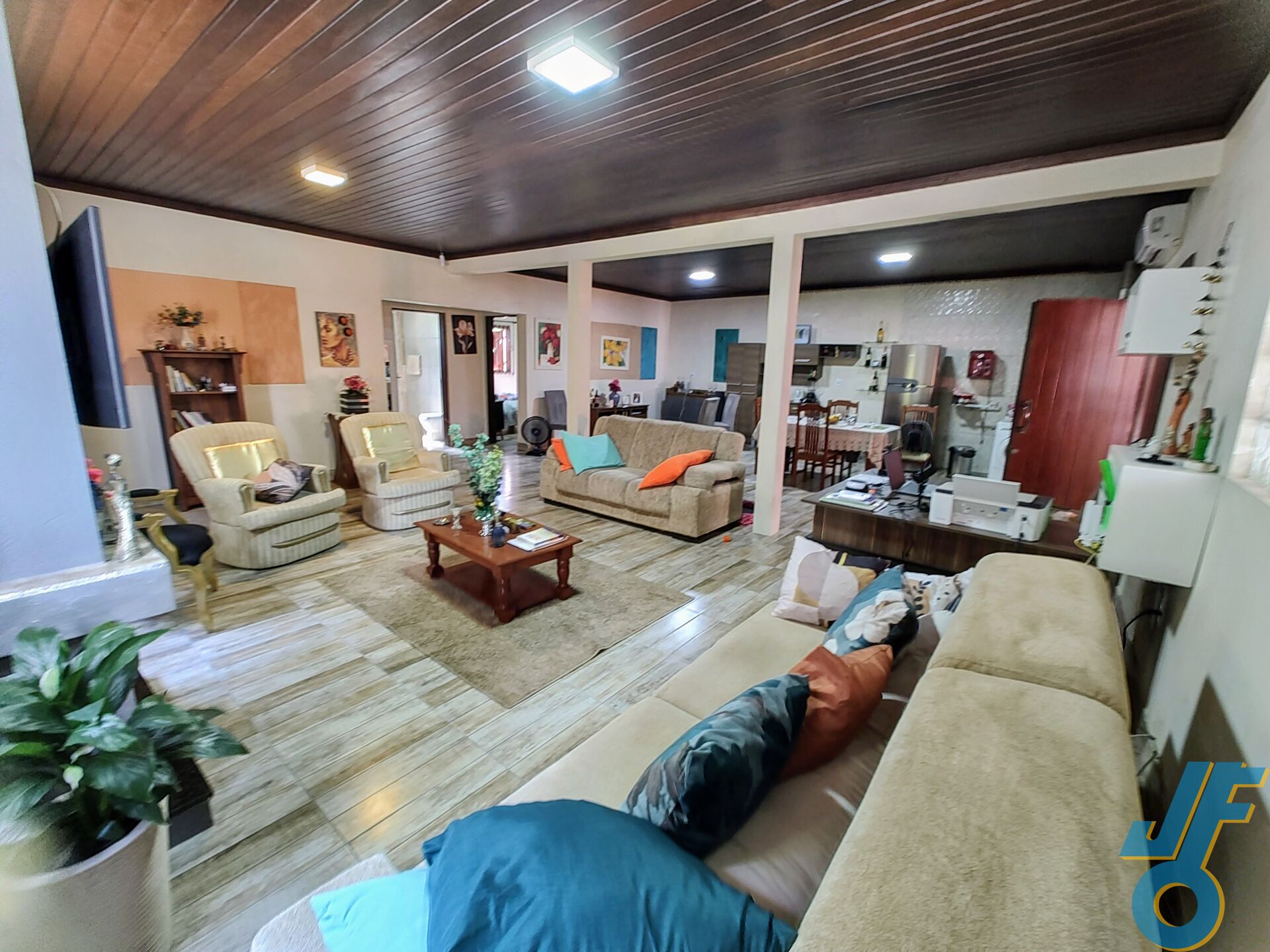 Casa, 2 quartos, 206 m² - Foto 1