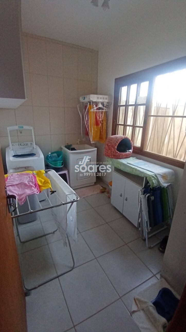 Sobrado à venda com 3 quartos, 228m² - Foto 14