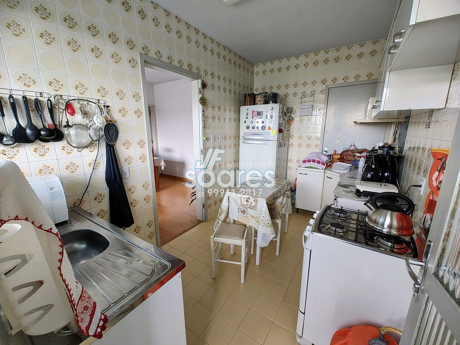 Apartamento à venda com 3 quartos, 93m² - Foto 4