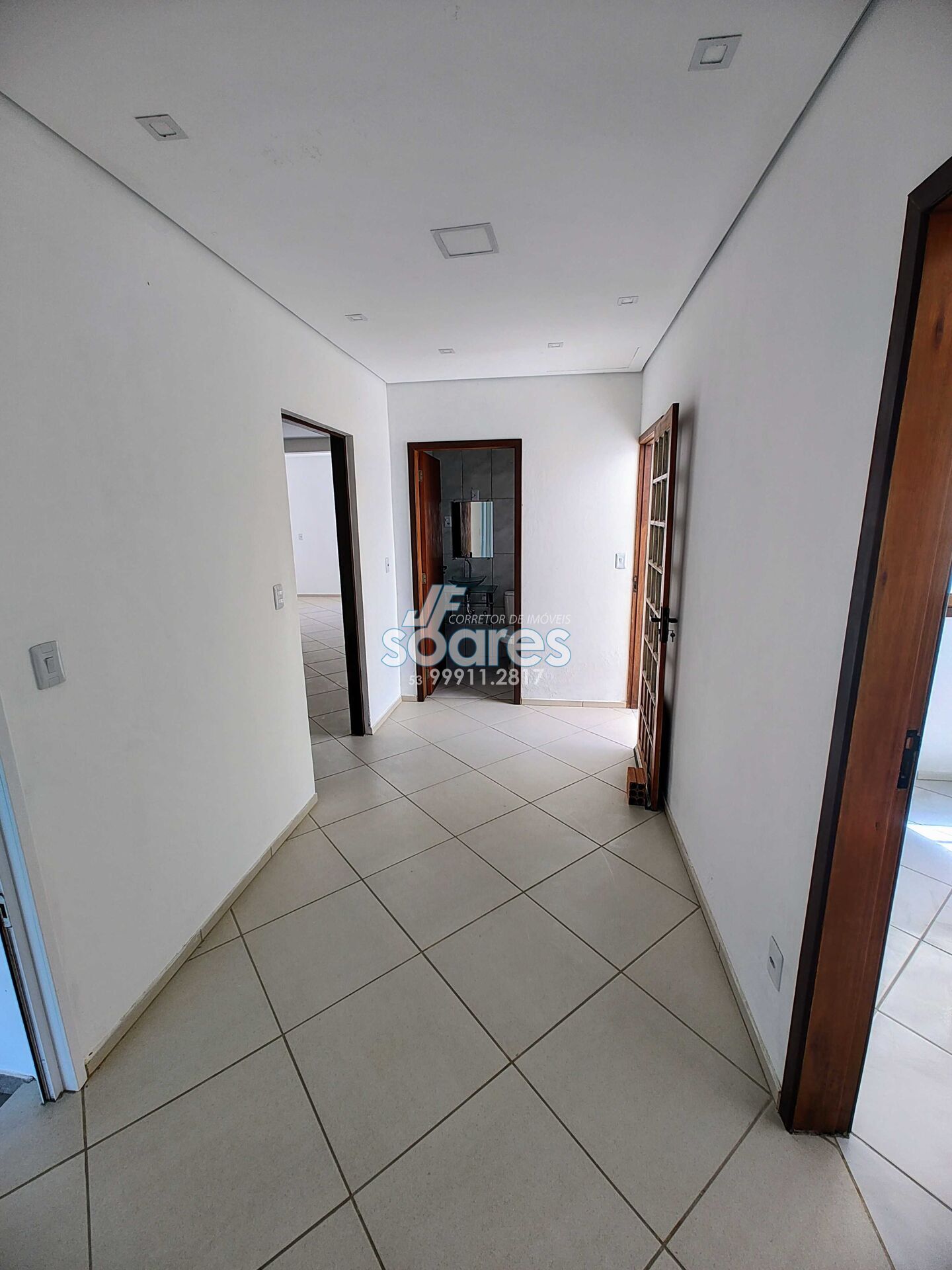 Casa à venda com 3 quartos, 172m² - Foto 11