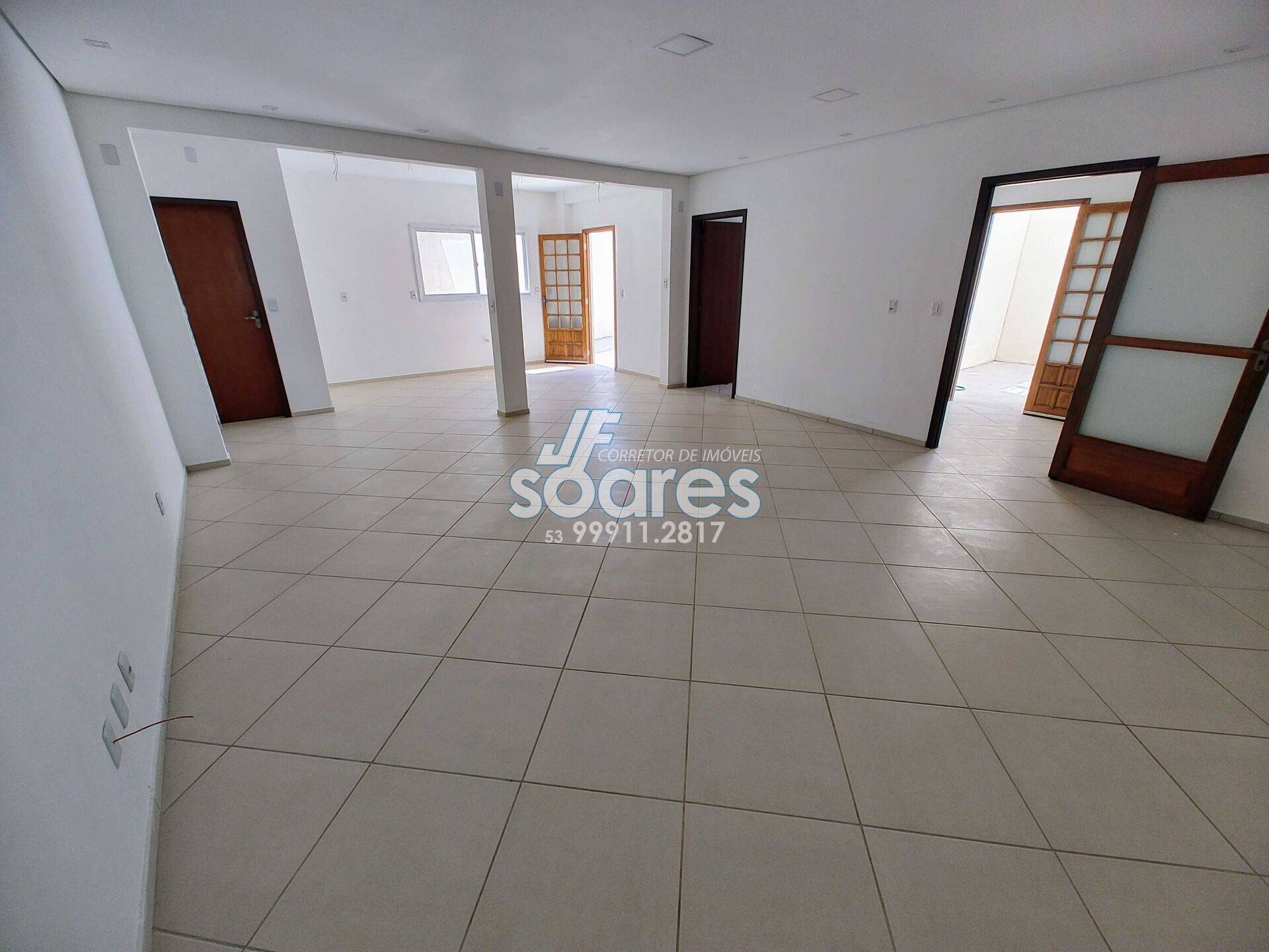 Casa à venda com 3 quartos, 172m² - Foto 8