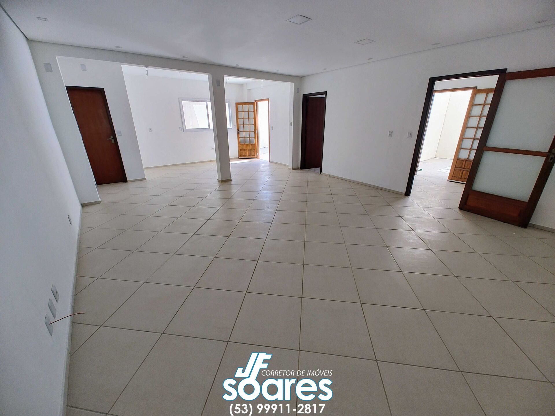 Casa à venda com 3 quartos, 172m² - Foto 8