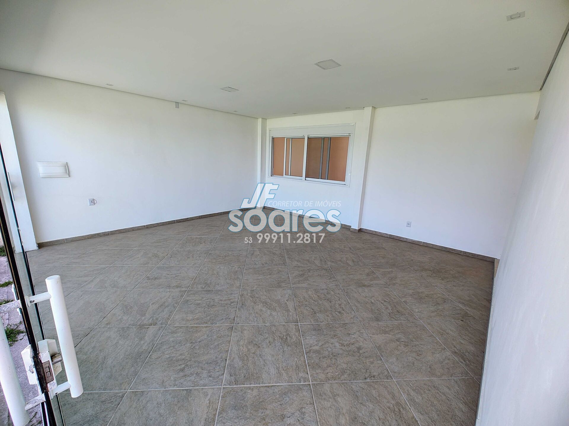 Casa à venda com 3 quartos, 172m² - Foto 4