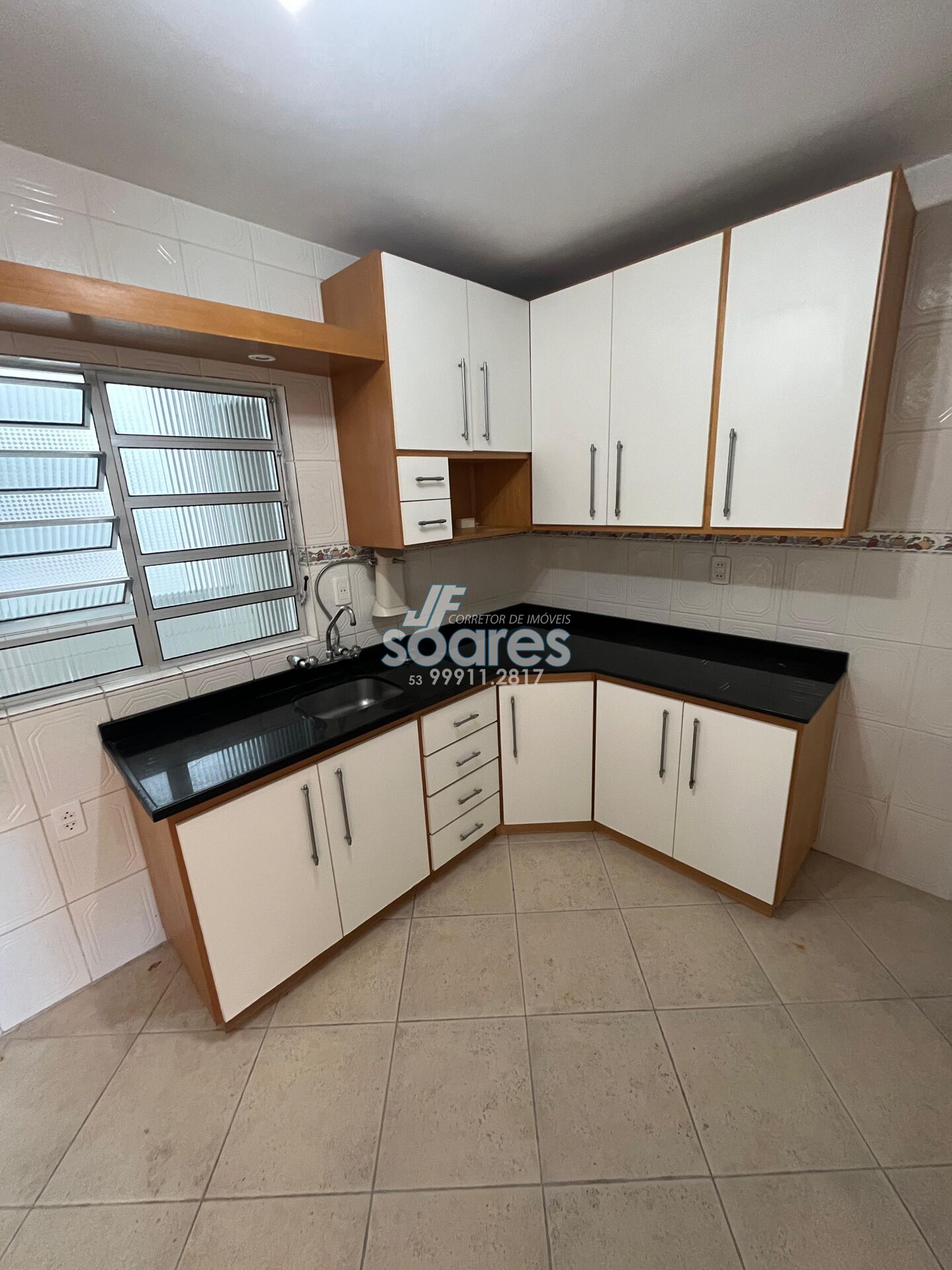 Apartamento à venda com 2 quartos, 80m² - Foto 3