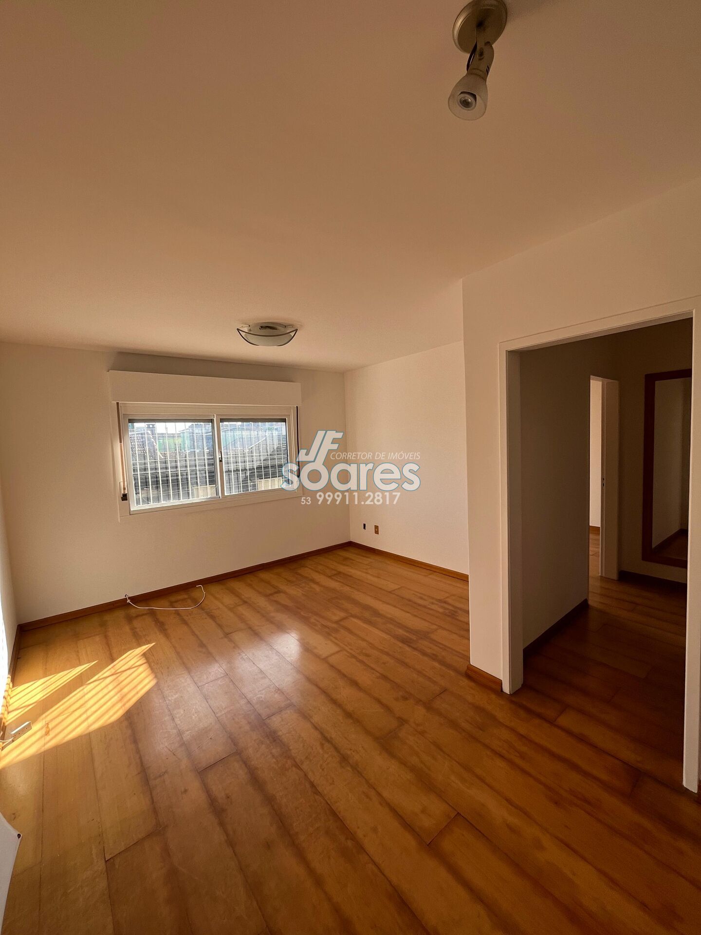 Apartamento à venda com 2 quartos, 80m² - Foto 2