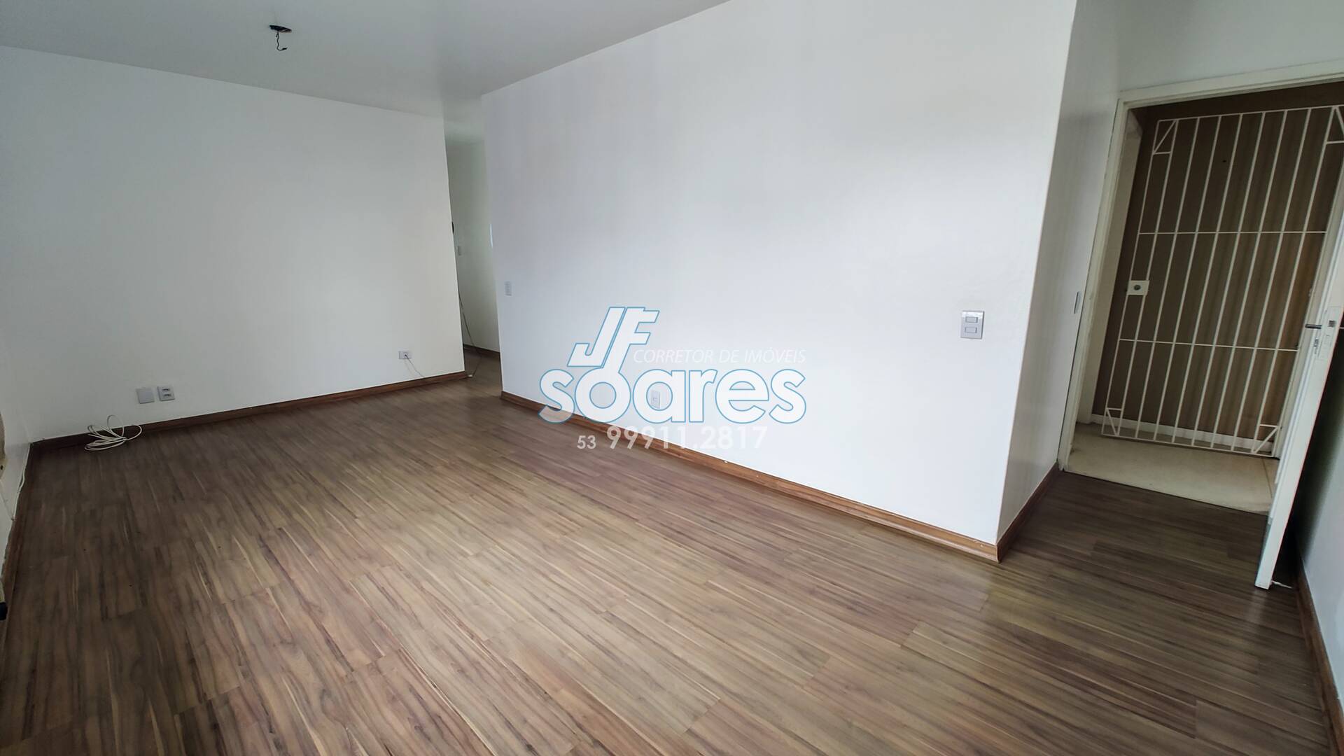 Apartamento à venda com 3 quartos, 98m² - Foto 2