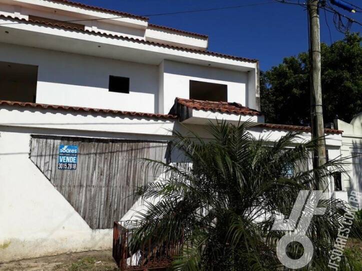 Sobrado, 4 quartos, 218 m² - Foto 1