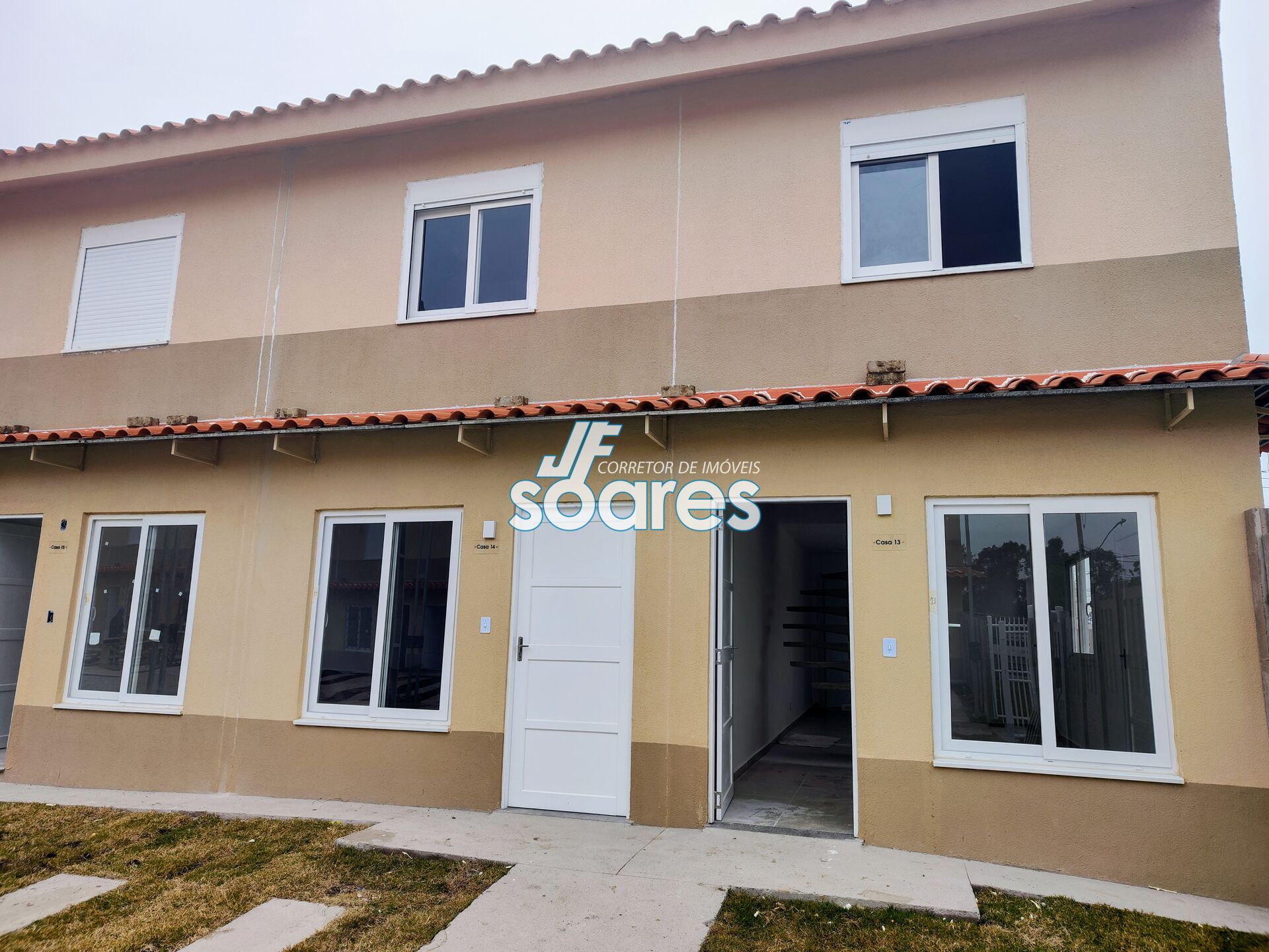Sobrado à venda com 2 quartos, 49m² - Foto 2
